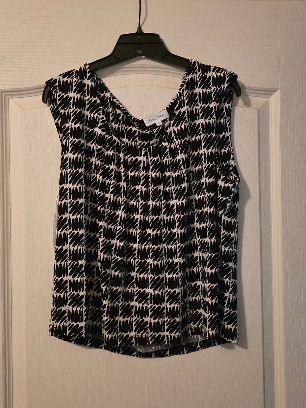 Calvin Klein Black and White Abstract Print Sleeveless Blouse Top Large